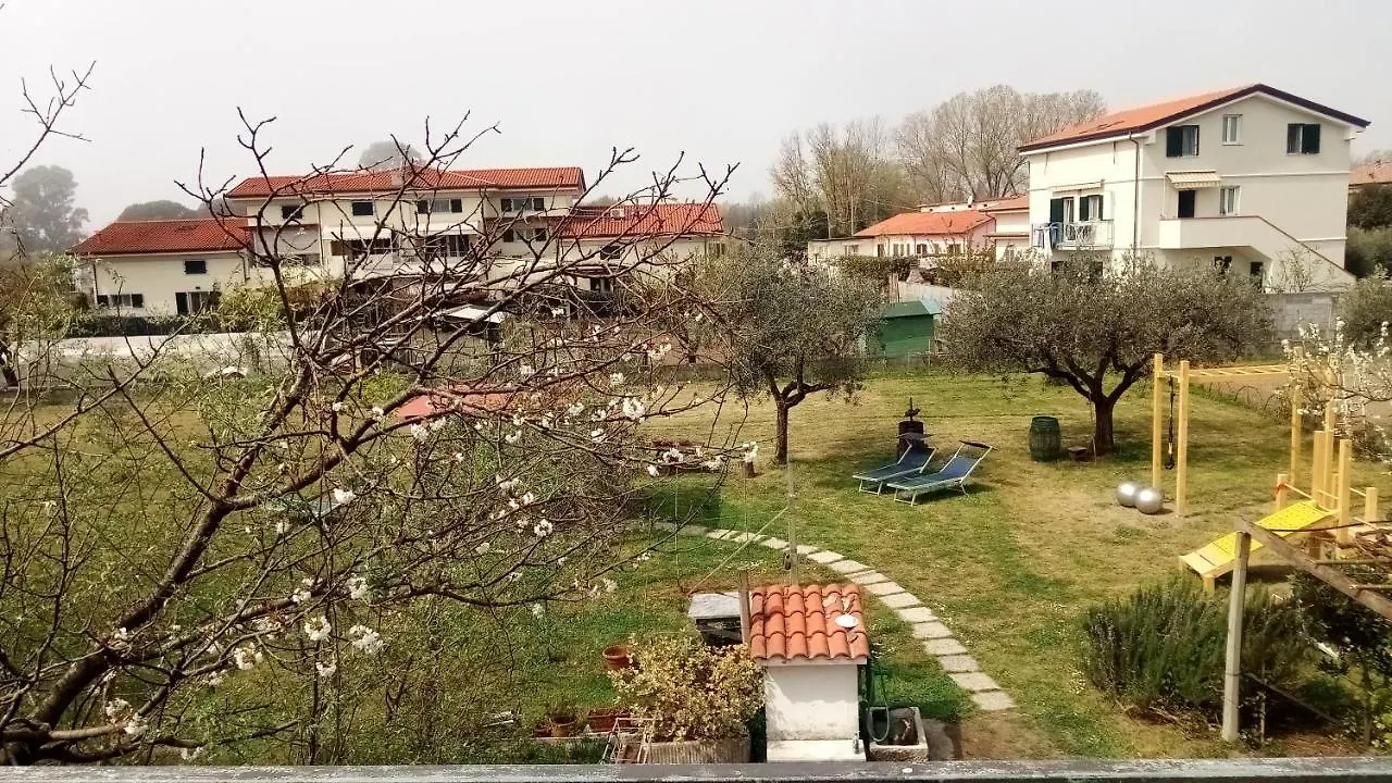Nonna Piera Bed & Breakfast Marina Di Carrara