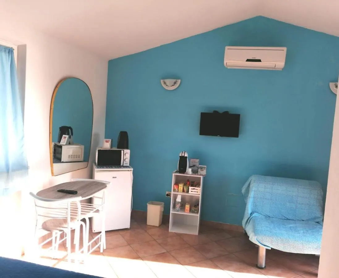 Nonna Piera Bed & Breakfast Marina Di Carrara 0*,