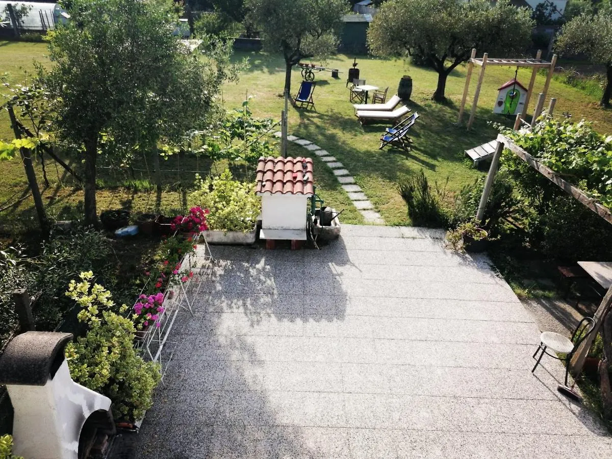 Bed and Breakfast Nonna Piera Marina Di Carrara Frühstückspension