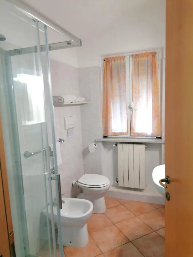 Nonna Piera Bed & Breakfast Marina Di Carrara Italy