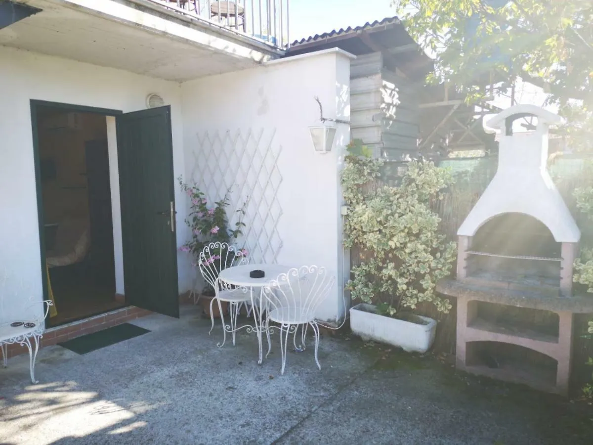 Nonna Piera Bed & Breakfast Marina Di Carrara Italy