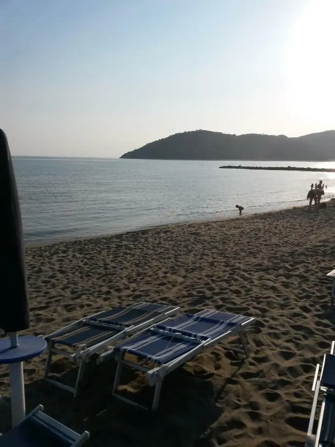 Nonna Piera Bed & Breakfast Marina Di Carrara 0*,